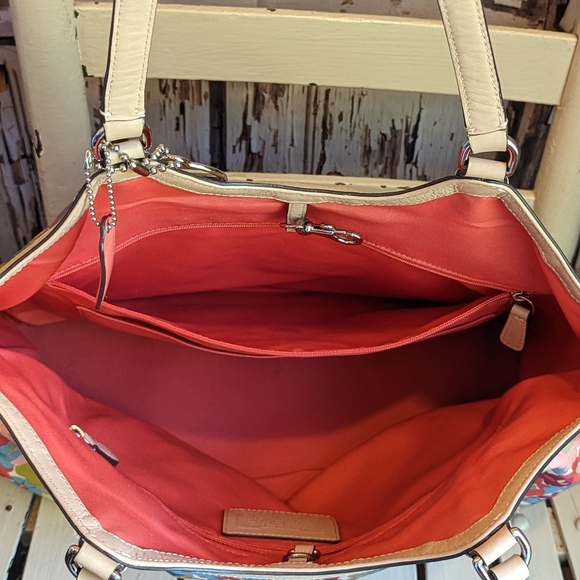 Coach handbag - Picture 8 of 16